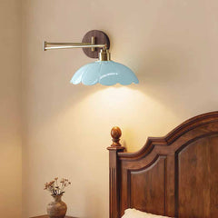 Keramik-Wandleuchte mit Schwingarm und Blumenschirm, LED