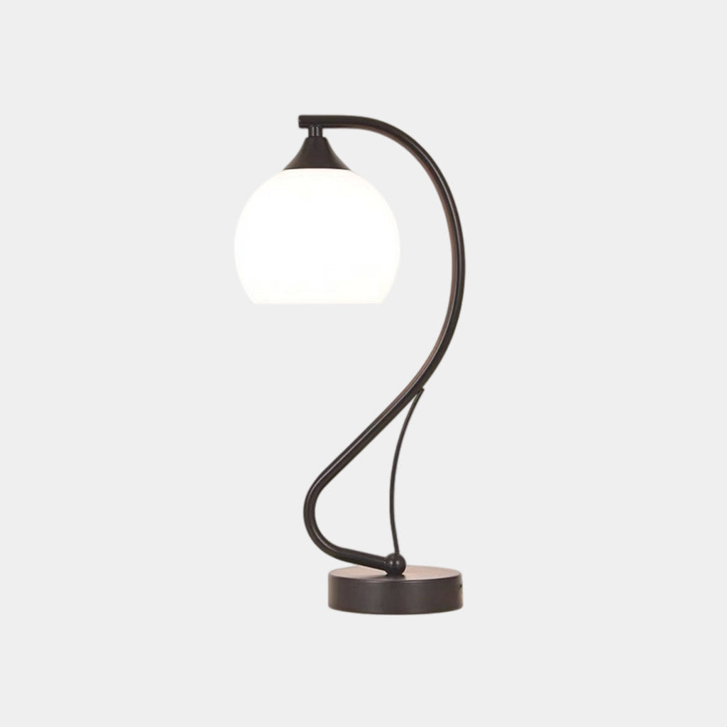 Gebogene Tischlampe mit Glasschirm, Schwarz / Gold