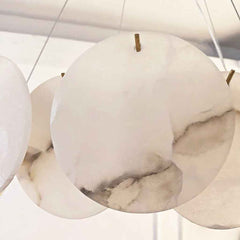 Suspension Linéaire Luxe avec Disques d'Albâtre