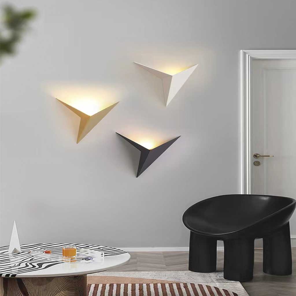 Minimalist Unique Geometric Triangle LED Wall Light | VAXLAMP