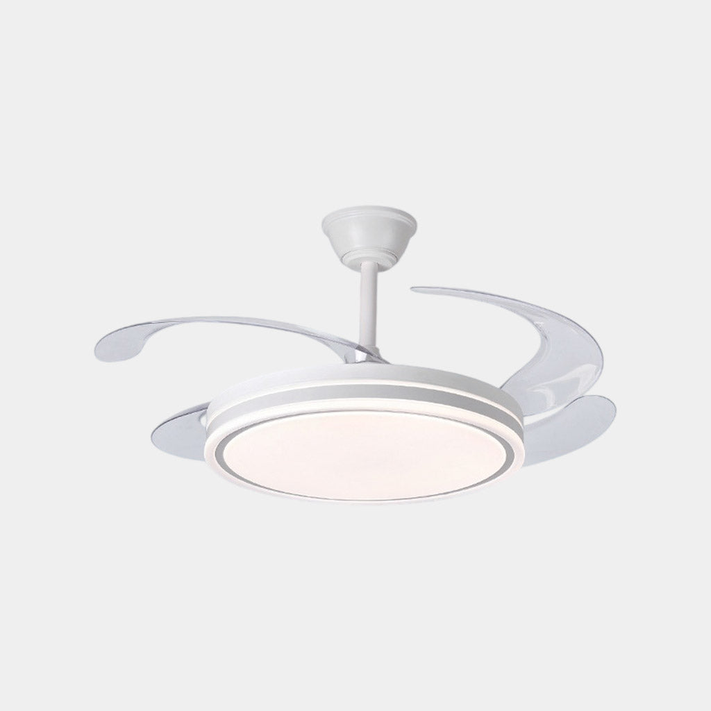 Weißer, leiser Deckenventilator mit einziehbaren Flügeln