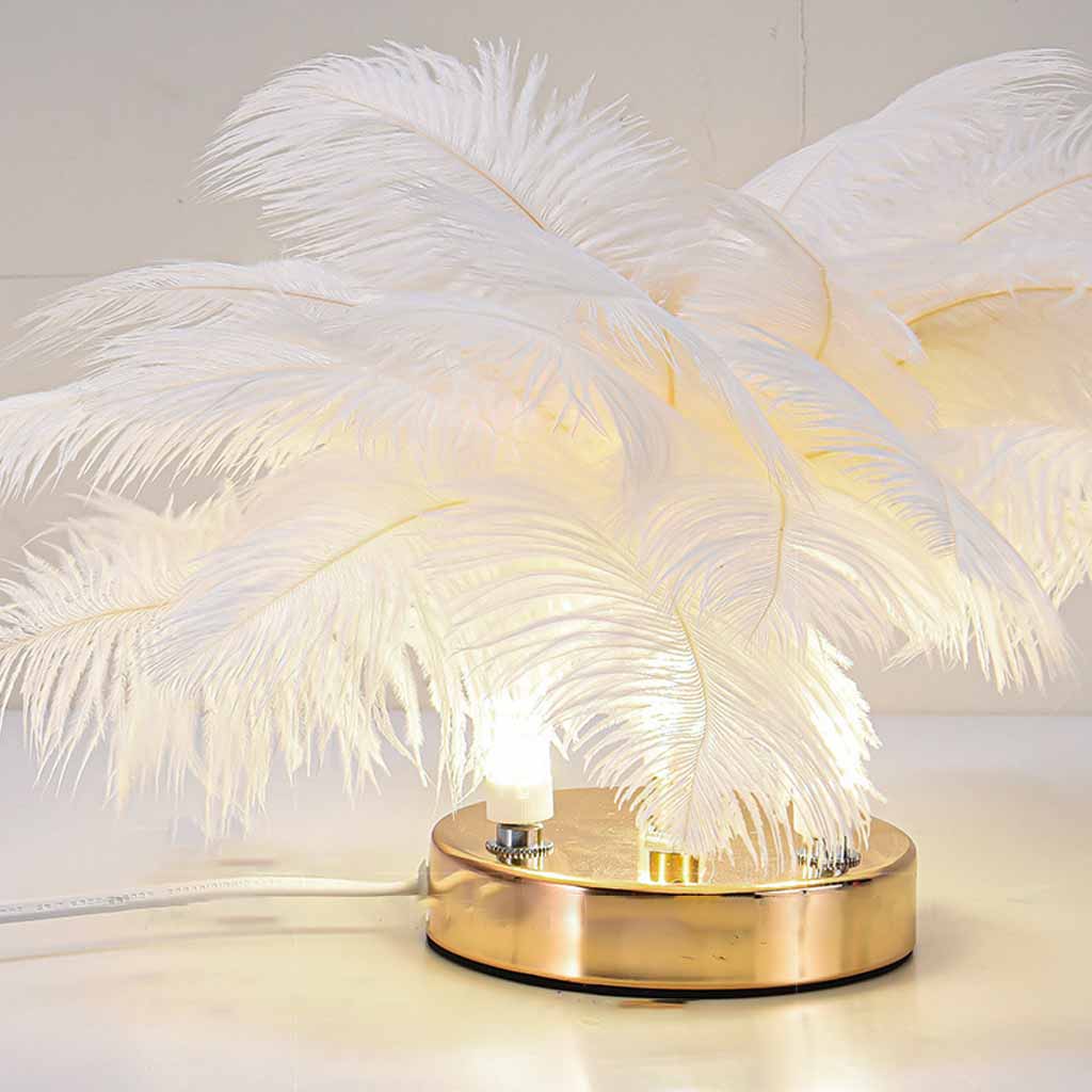 Cute Ostrich Feather Table Lamp Shade Detail